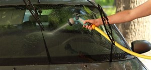 3方法保护你的汽车玻璃免极夏热
